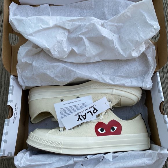 NWT Converse x COMME des GARCONS PLAY Chuck 70 White Low, Mens 7 Womens 9 - Picture 2 of 9